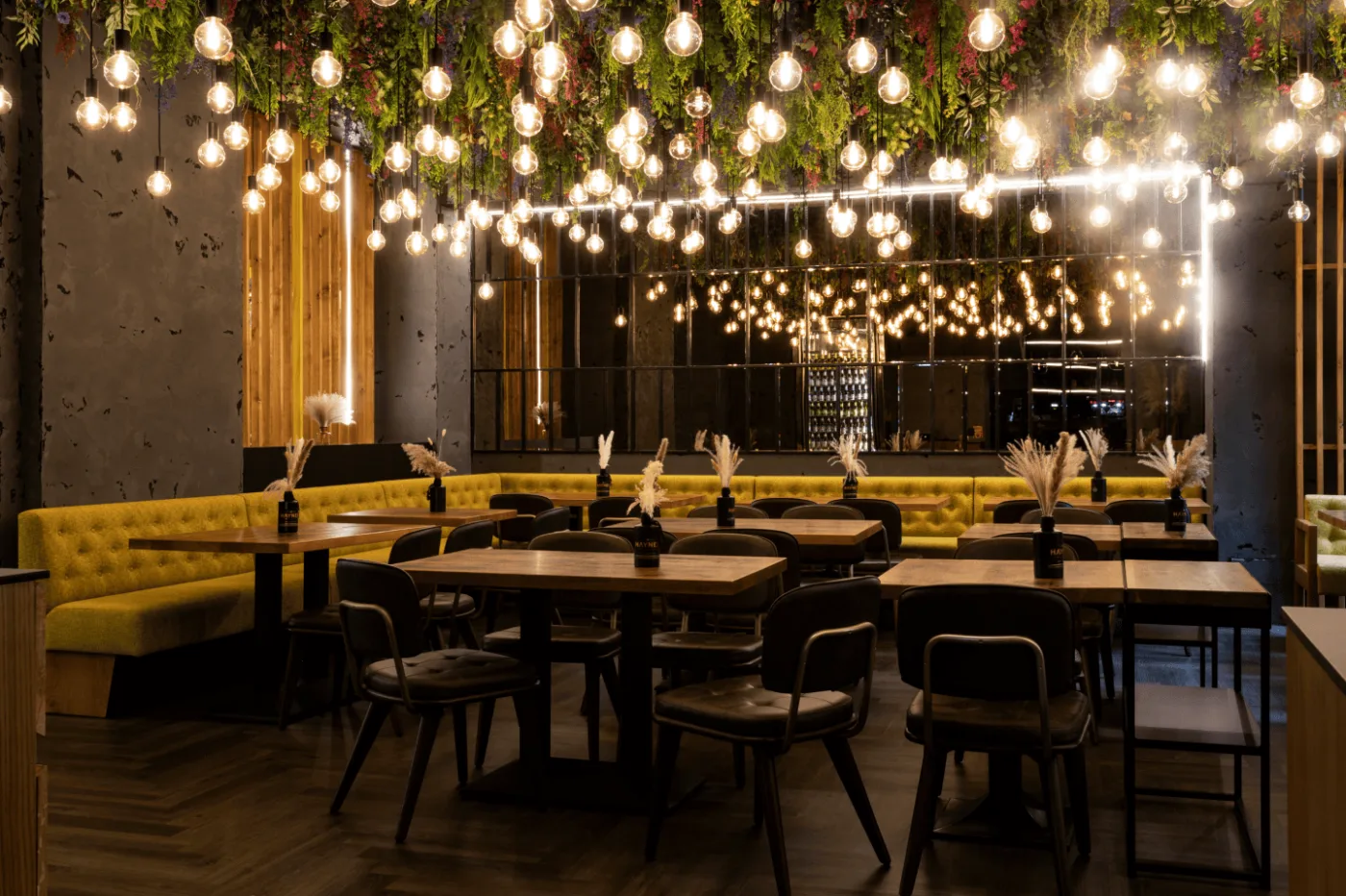 Get together im Februar: Netzwerkabend im Upper Grill & Bar